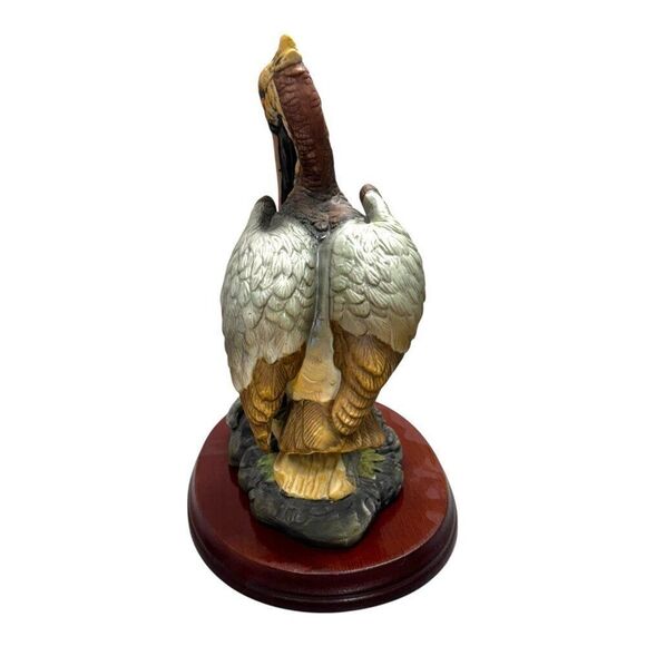Royal Crown Ceramic Pelican Figurine On Wood Base 9" Desk Paperweight Large - Picture 6 of 7